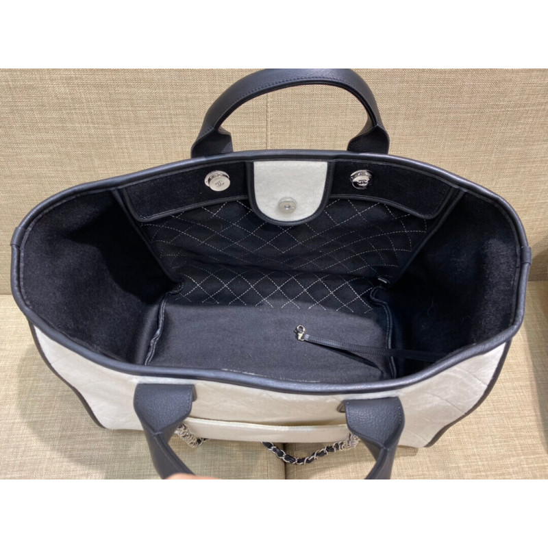 Wholesale Luxury Chanel Wool Felt Deauville Shopping Bag A60598 White/Black - Image 8