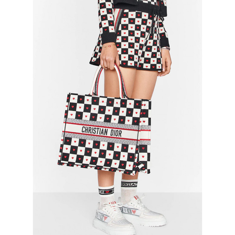 Wholesale Luxury Christian Dior Dioramour Book Tote D-Chess Heart Embroidery M1286 - Image 2
