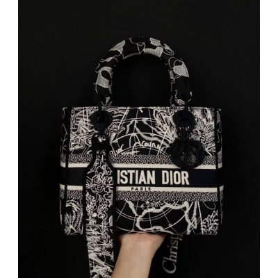Alternative view of Wholesale Luxury Christian Dior Medium Lady D-Lite Bag Black And White Around The World Embroidery M0565