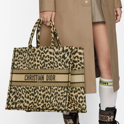 Alternative view of Wholesale Luxury Dior Book Tote Ricamo Mizza Beige Multicolore M1286