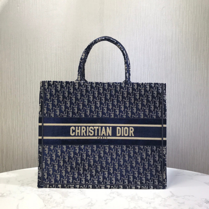 Wholesale Luxury Dior Oblique Embroidered Velvet Book Tote M1286Z - Image 4