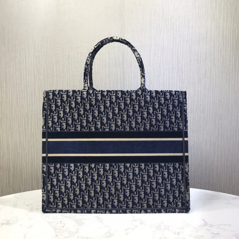 Wholesale Luxury Dior Oblique Embroidered Velvet Book Tote M1286Z - Image 5