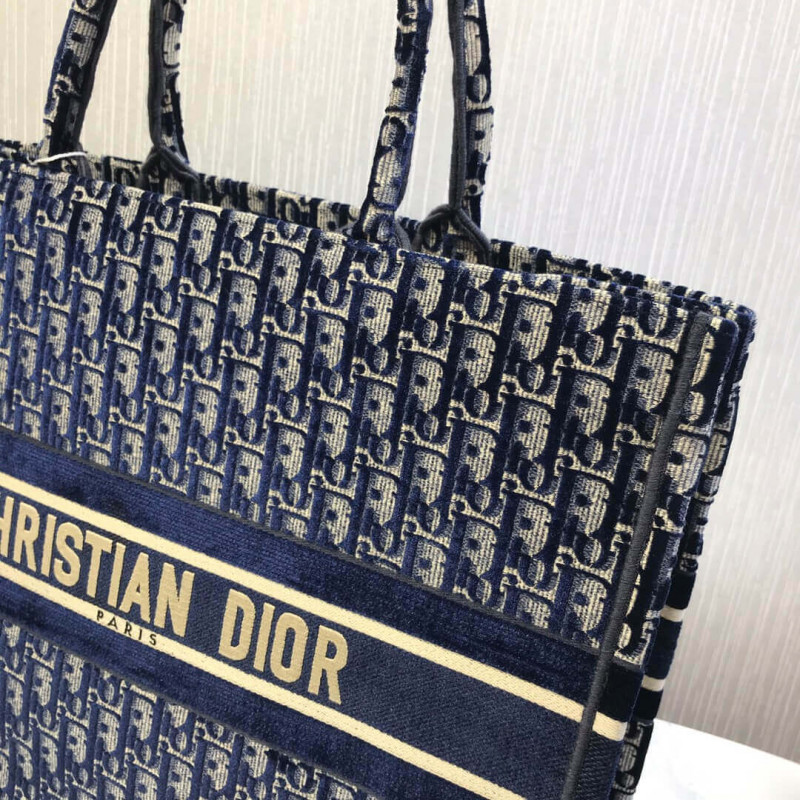 Wholesale Luxury Dior Oblique Embroidered Velvet Book Tote M1286Z - Image 8