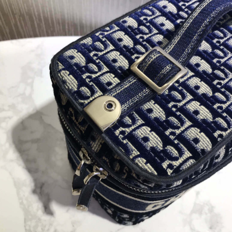 Wholesale Luxury Dior Oblique Embroidered Velvet Diortravel Vanity Case S5480V - Image 6
