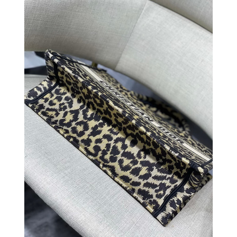Wholesale Luxury Dior Small Book Tote Ricamo Mizza Beige Multicolore M1296 - Image 8