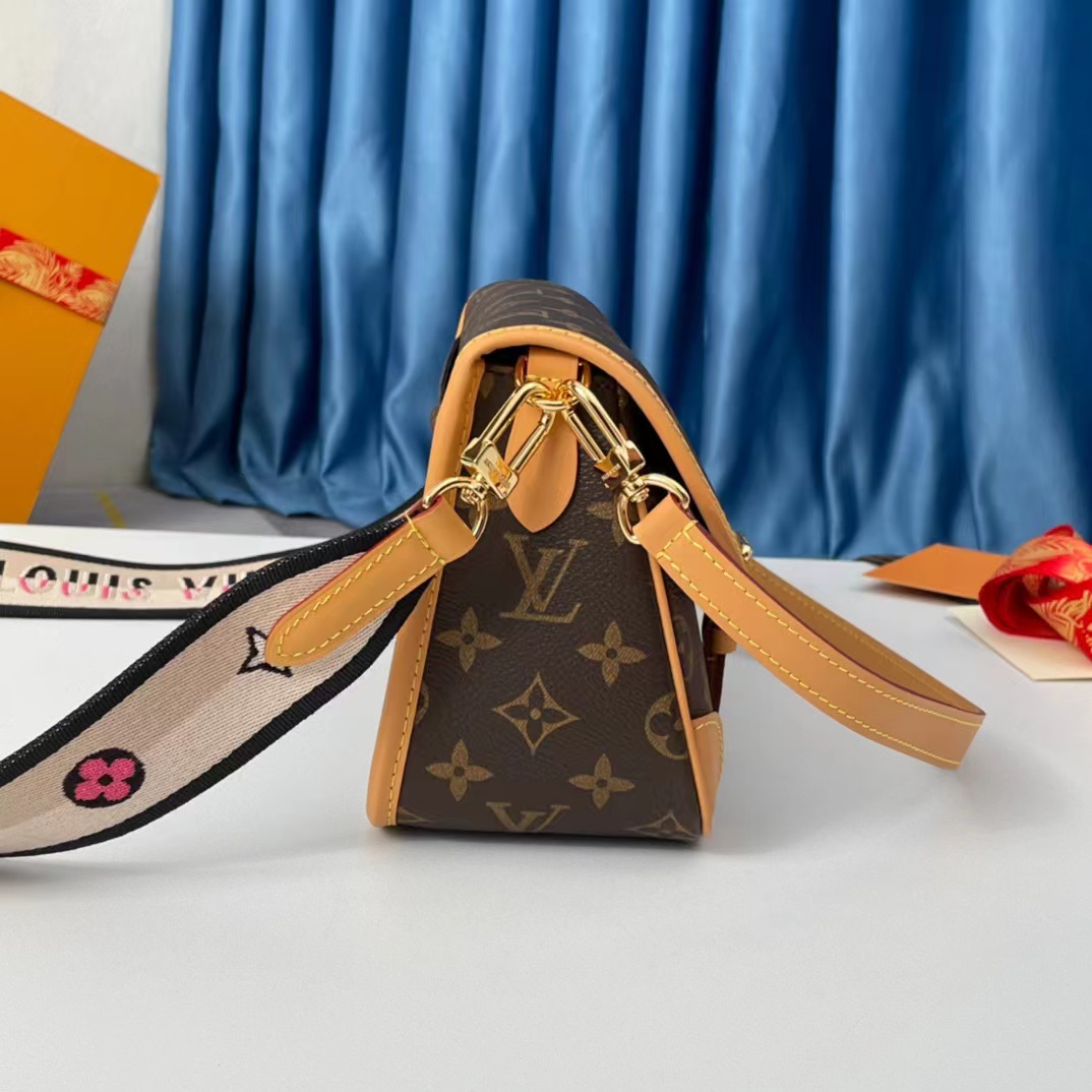 Wholesale Luxury Louis Vuitton Monogram Canvas Diane Bag M45985 - Image 3