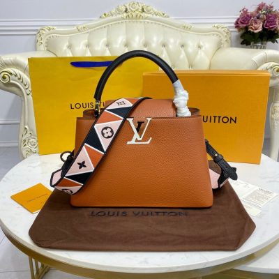 Wholesale Luxury Louis Vuitton Capucines Mm M59020 Gold/Noir