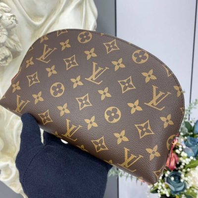 Alternative view of Wholesale Luxury Louis Vuitton Cosmetic Pouch Gm M47353
