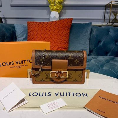 Alternative view of Wholesale Luxury Louis Vuitton Dauphine Chain Wallet M68746