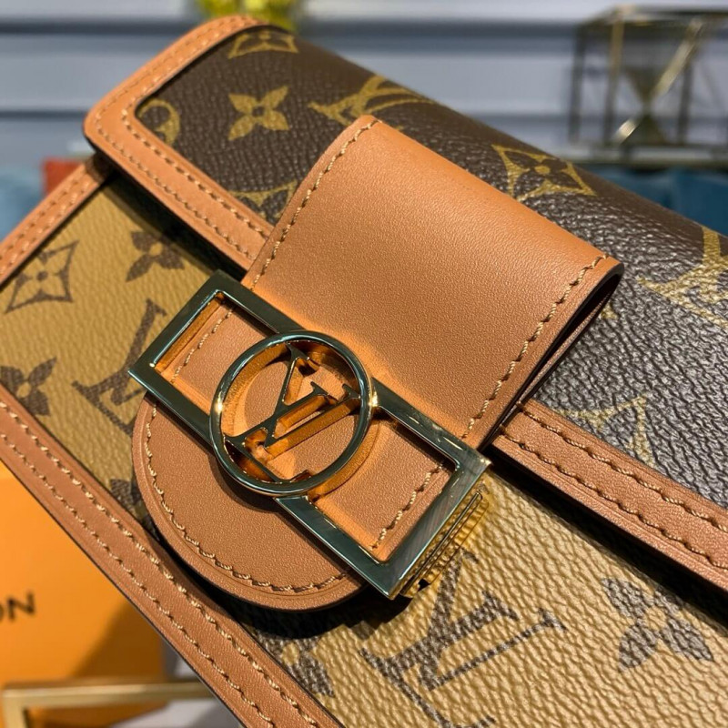 Wholesale Luxury Louis Vuitton Dauphine Chain Wallet M68746 - Image 7