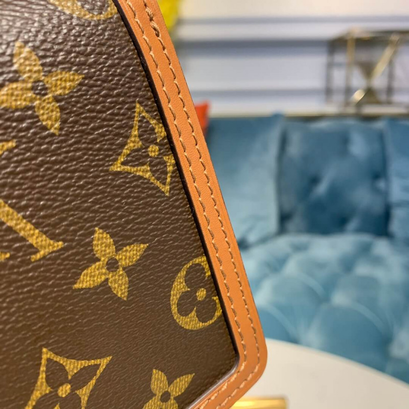 Wholesale Luxury Louis Vuitton Dauphine Chain Wallet M68746 - Image 8