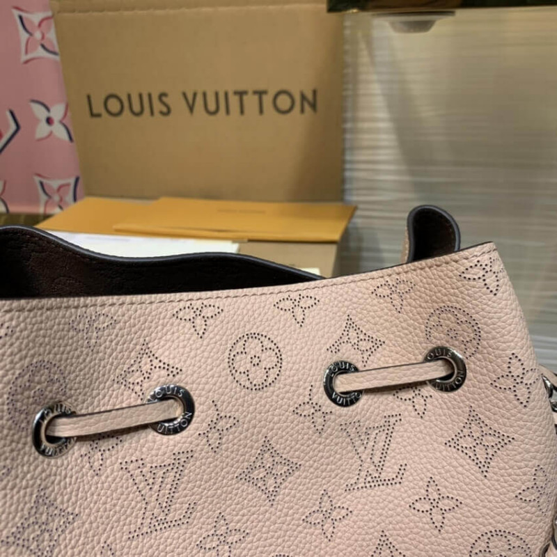 Wholesale Luxury Louis Vuitton Mahina Leather Bella M57068 - Image 4
