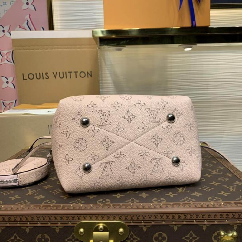 Wholesale Luxury Louis Vuitton Mahina Leather Bella M57068 - Image 10