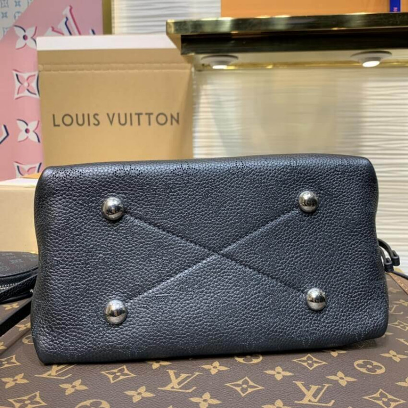 Wholesale Luxury Louis Vuitton Mahina Leather Bella M57070 - Image 8