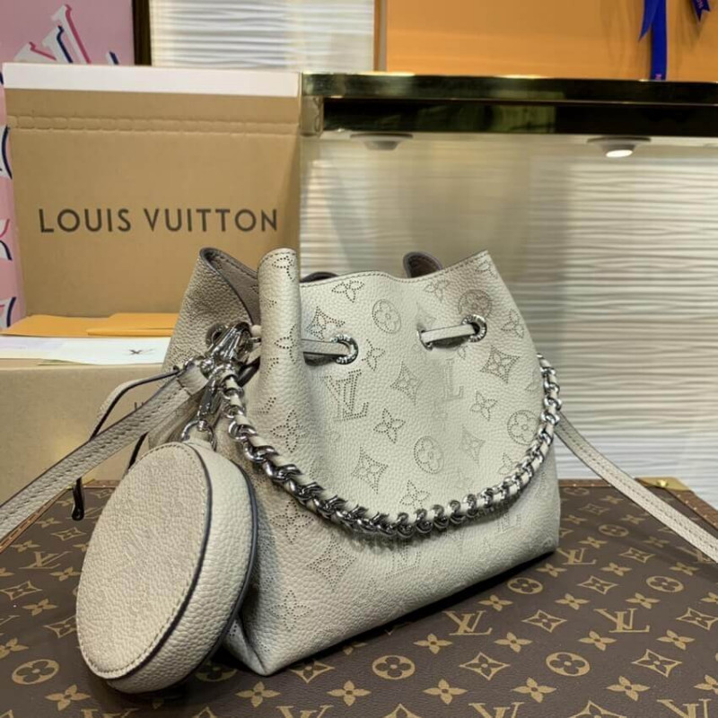 Wholesale Luxury Louis Vuitton Mahina Leather Bella M57201 - Image 4