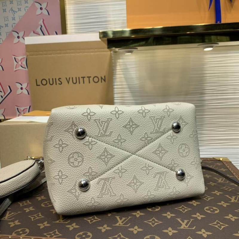 Wholesale Luxury Louis Vuitton Mahina Leather Bella M57201 - Image 10