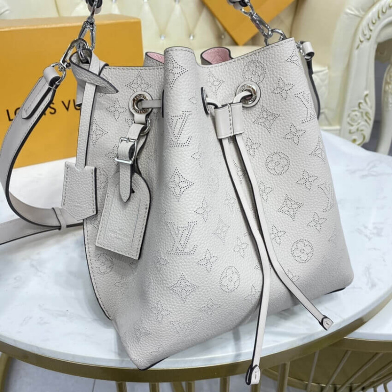Wholesale Luxury Louis Vuitton Mahina Leather Muria M57526 - Image 6