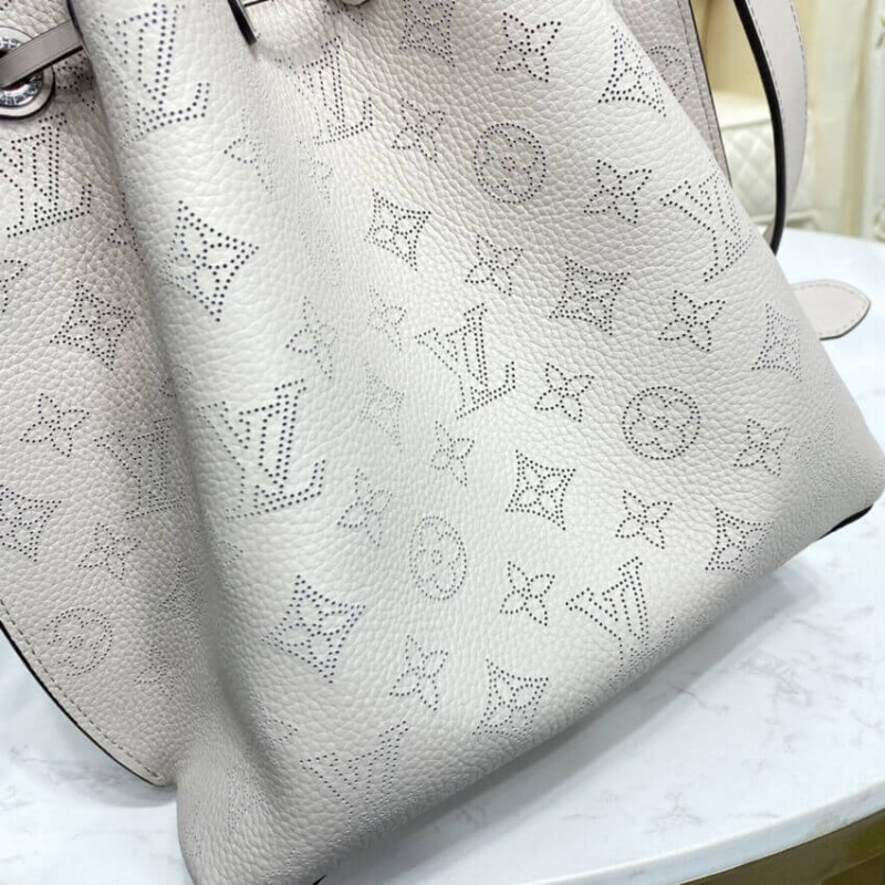 Wholesale Luxury Louis Vuitton Mahina Leather Muria M57526 - Image 8