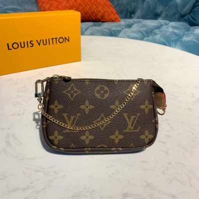 Alternative view of Wholesale Luxury Louis Vuitton Mini Pochette Accessoires M58009