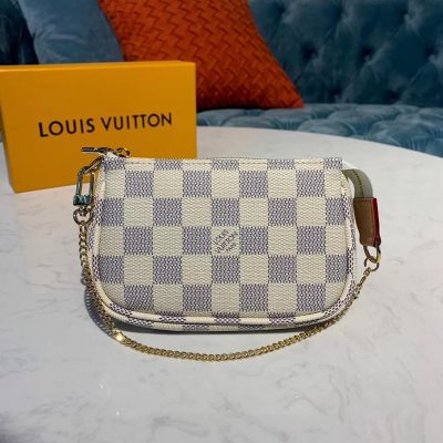 Alternative view of Wholesale Luxury Louis Vuitton Mini Pochette Accessoires N58010