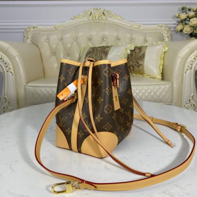Alternative view of Wholesale Luxury Louis Vuitton Monogram Canvas Bucket Bag M45550
