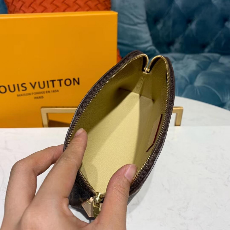Wholesale Luxury Louis Vuitton Monogram Canvas Cosmetic Pouch M47515 - Image 10
