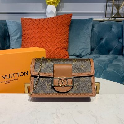 Alternative view of Wholesale Luxury Louis Vuitton Monogram Canvas Dauphine Chain Wallet M68746