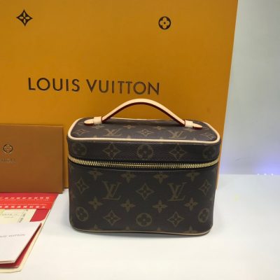 Alternative view of Wholesale Luxury Louis Vuitton Monogram Canvas Nice Cosmetic Mini M44495
