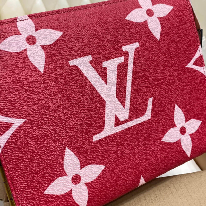 Wholesale Luxury Louis Vuitton Monogram Geant Canvas Toilet Pouch Xl M67692 - Image 8