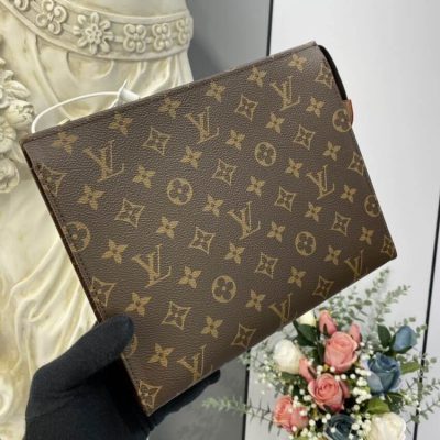 Alternative view of Wholesale Luxury Louis Vuitton Monogram Poche Toilette 26 M47542
