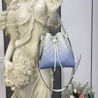Alternative view of Wholesale Luxury Louis Vuitton Muria Bag Gradient Blue Mahina Leather M57853