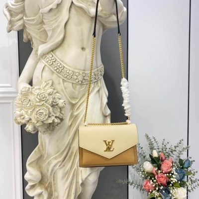 Alternative view of Wholesale Luxury Louis Vuitton Mylockme Chain Bag M56641