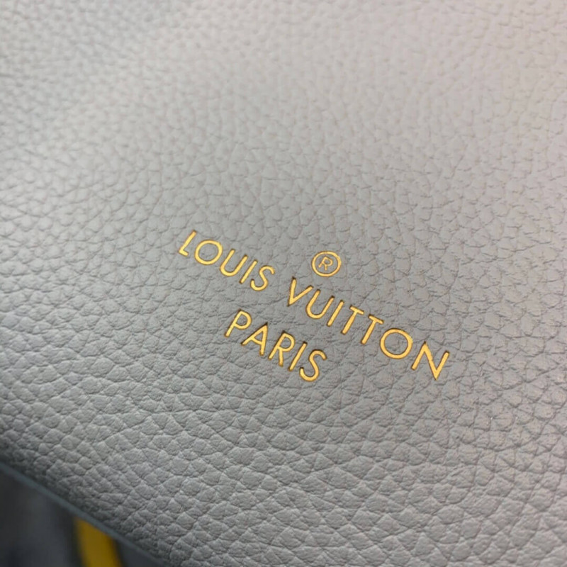 Wholesale Luxury Louis Vuitton On My Side Bag M56078 - Image 12