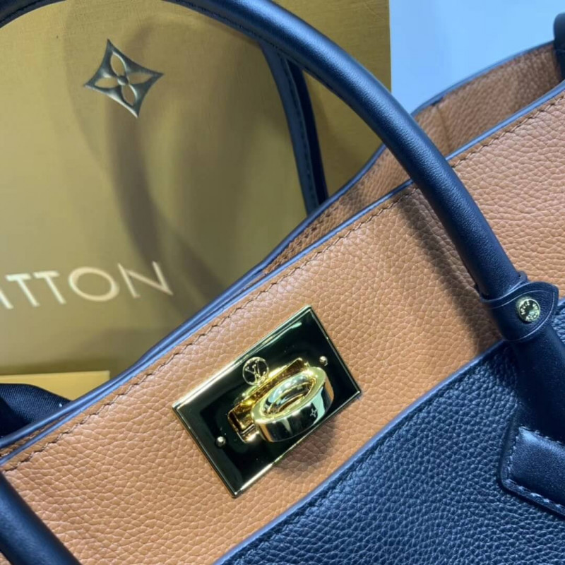 Wholesale Luxury Louis Vuitton On My Side M53823 - Image 5
