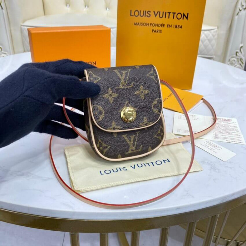 Wholesale Luxury Louis Vuitton Pochette Cancun Pouch M60018 - Image 6