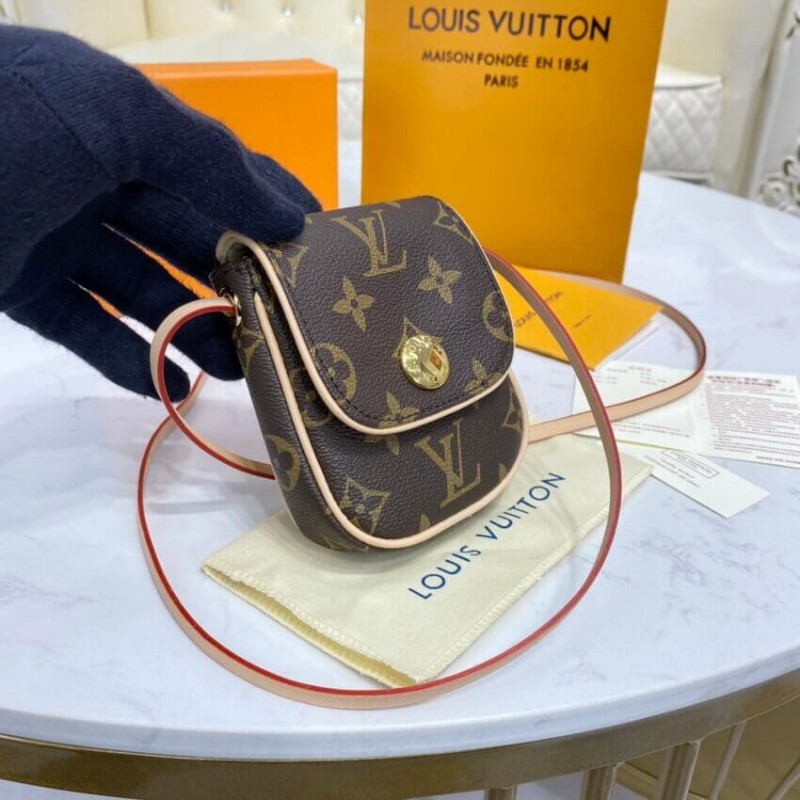 Wholesale Luxury Louis Vuitton Pochette Cancun Pouch M60018 - Image 7