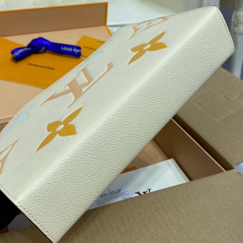 Wholesale Luxury Louis Vuitton Toiletry Pouch 26 M80504 - Image 7