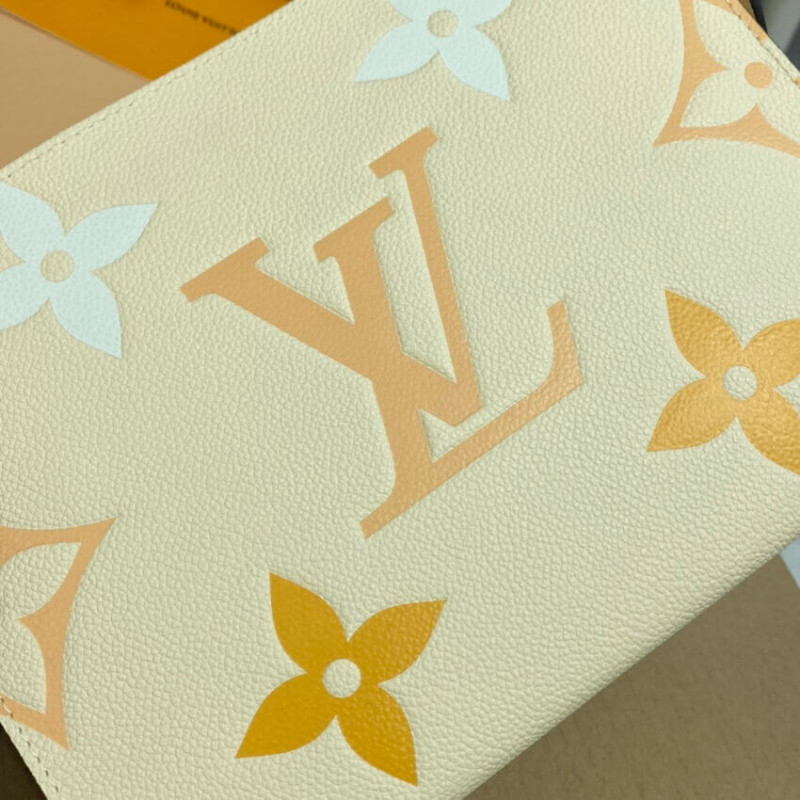 Wholesale Luxury Louis Vuitton Toiletry Pouch 26 M80504 - Image 9