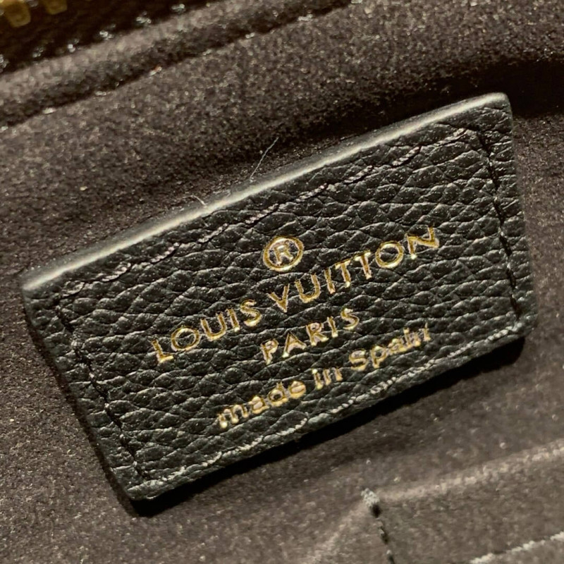 Wholesale Luxury Louis Vuitton V Tote Bb M44845 M44418 M44419 M44937 - Image 9