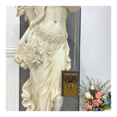 Alternative view of Wholesale Luxury Louis Vuitton Vertical Zippy Wallet Metis