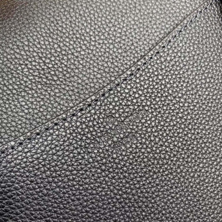 Wholesale Luxury Louis Vuitton Volta M55060 M53771 M55214 M55222 - Image 8