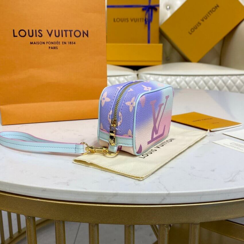 Wholesale Luxury Louis Vuitton Wapity Case M81339 - Image 3
