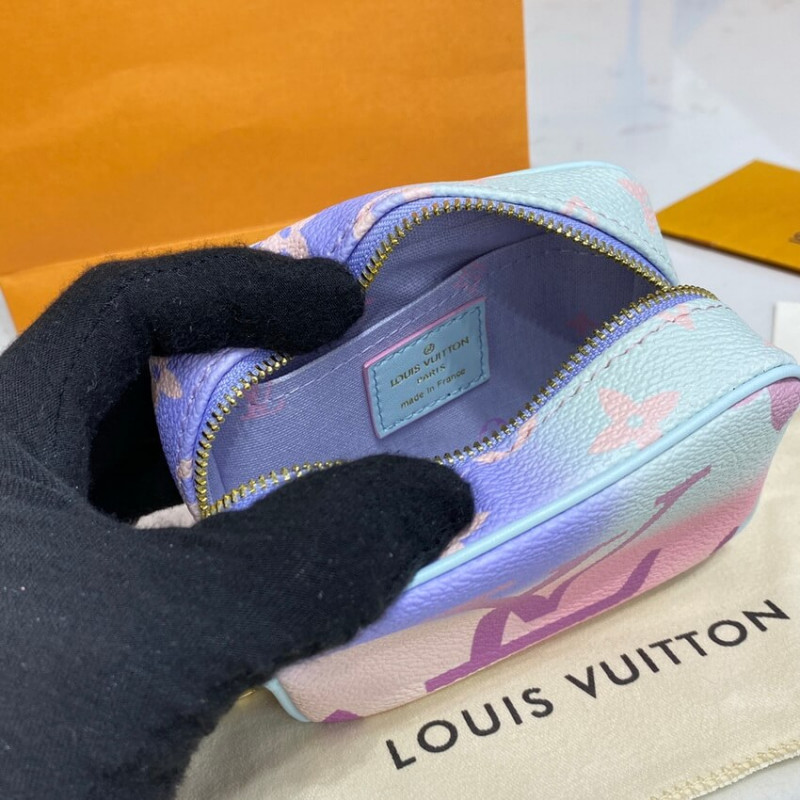 Wholesale Luxury Louis Vuitton Wapity Case M81339 - Image 9