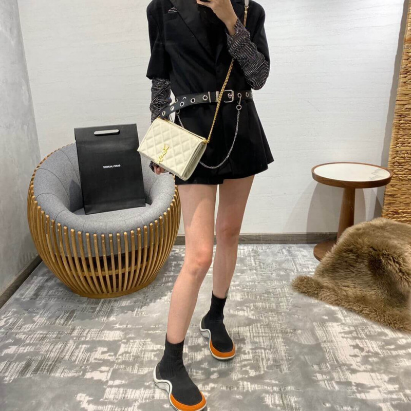 Wholesale Luxury Saint Laurent Becky Chain Wallet In Quilted Lambskin 585031 - Image 6
