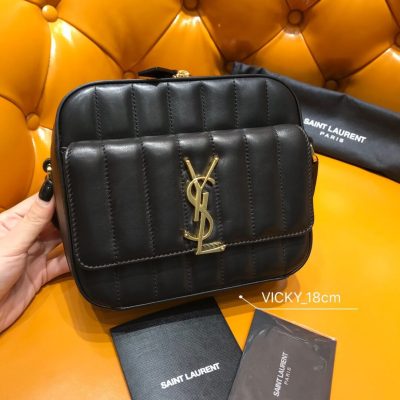 Alternative view of Wholesale Luxury Saint Laurent Vicky Camera Bag In Quilted Lambskin 555052