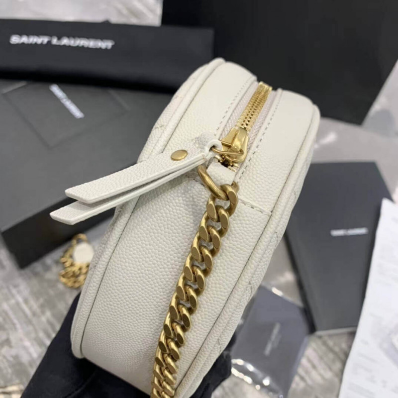 Wholesale Luxury Saint Laurent Vinyle Round Camera Bag In Chevron-Quilted Grain Leather 6104361 - Image 3