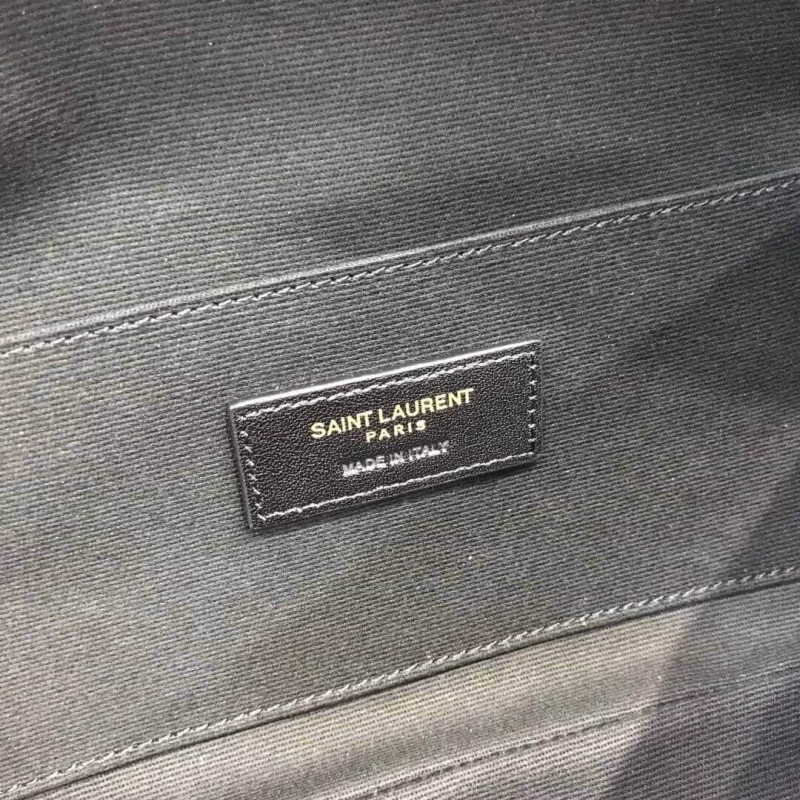 Wholesale Luxury Saint Laurent Ysl Classic Monogram Belt Bag In Grain Leather 569737 - Image 13
