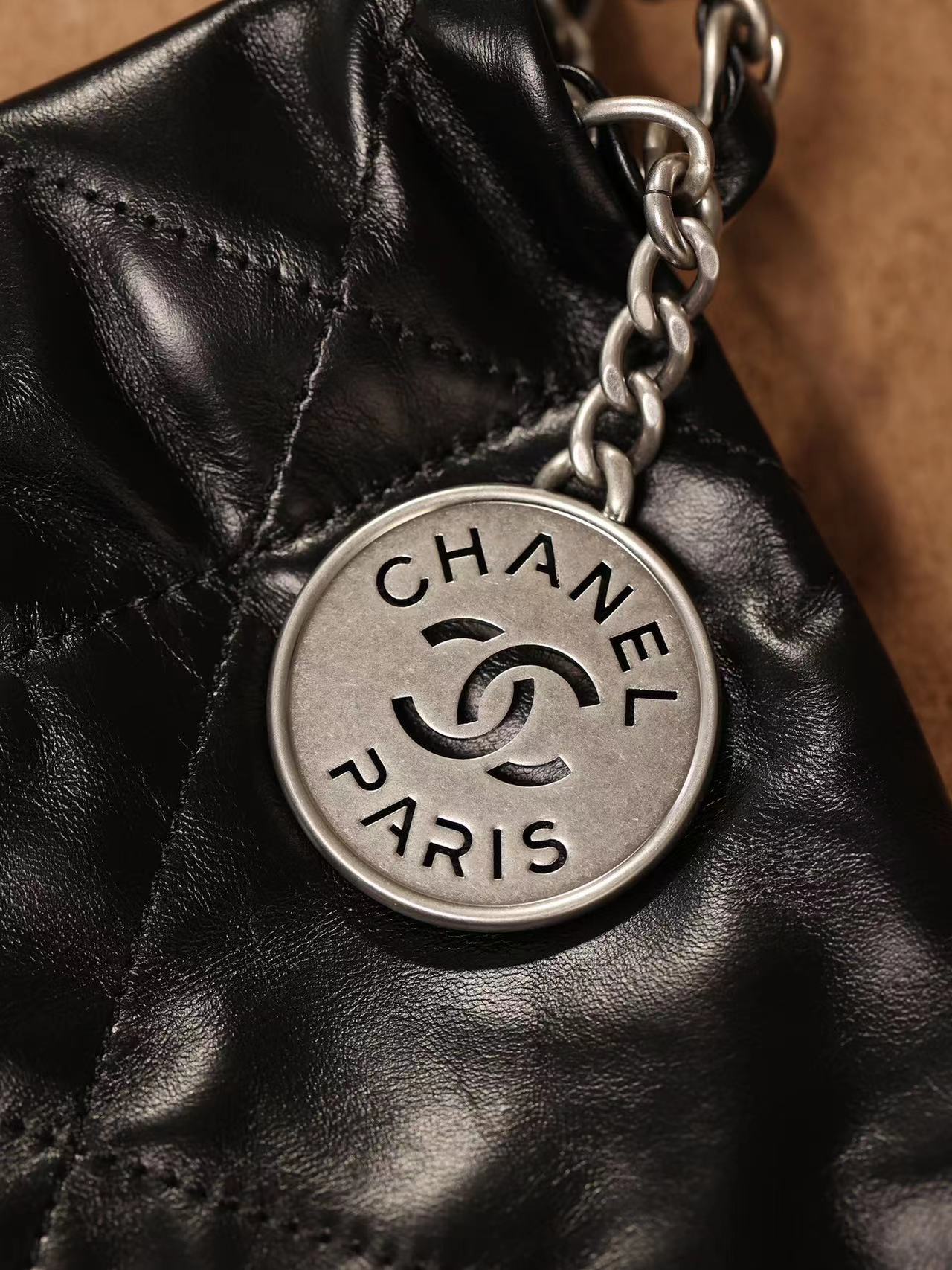 Wholesale Luxury Chanel 22 Handbag Black With Silver Metal Chain - Image 6