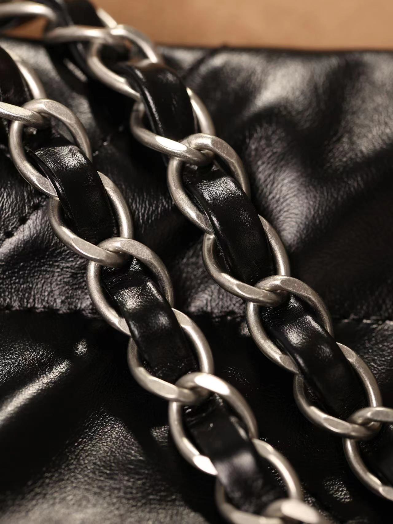 Wholesale Luxury Chanel 22 Handbag Black With Silver Metal Chain - Image 4
