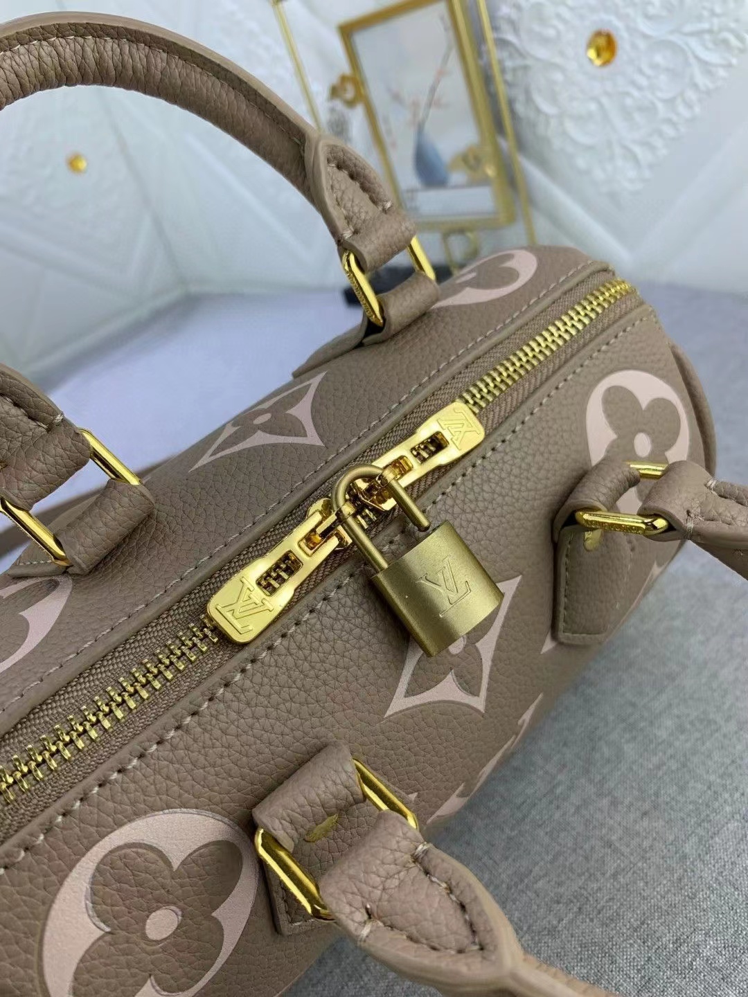 Wholesale Luxury Louis Vuitton Speedy Bandoulière 20 Bicolor Monogram Empreinte Leather M46575 - Image 3